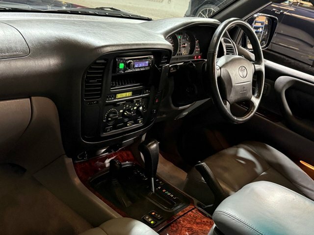 Toyota Land Cruiser Amazon Td VX Silver #37