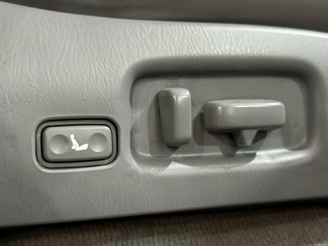 Toyota Land Cruiser Amazon Td VX Silver #47