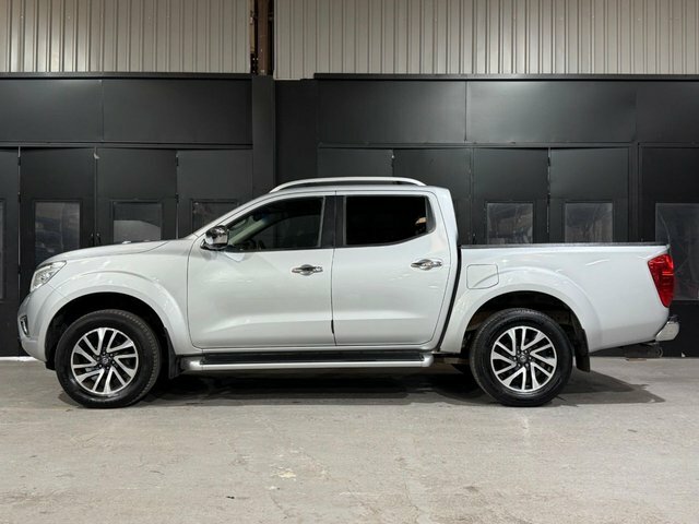 Nissan Navara Dci Tekna Silver #27