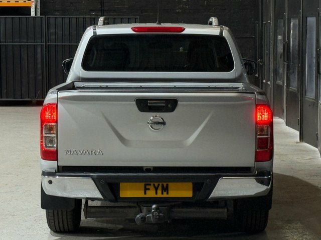 Nissan Navara Dci Tekna Silver #33