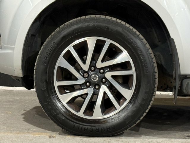 Nissan Navara Dci Tekna Silver #28