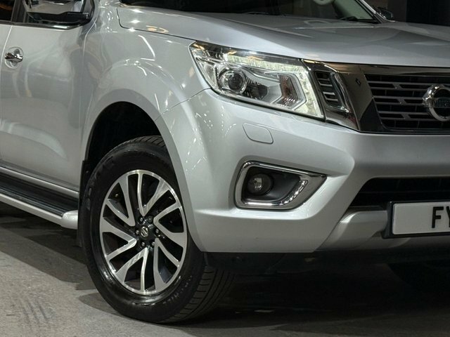 Nissan Navara Dci Tekna Silver #19