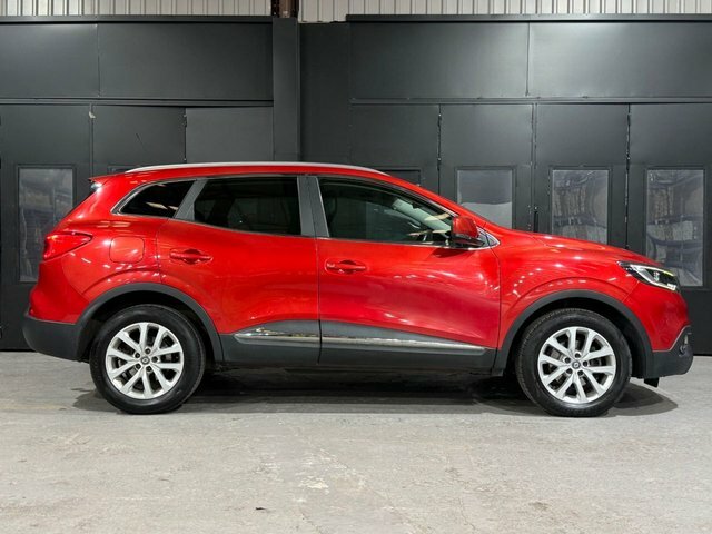 Renault Kadjar Dci Dynamique Nav Suv Red #3
