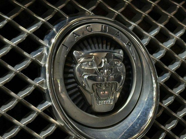 Jaguar XF 2.2D 200 Luxury Red #30