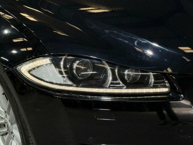 Jaguar XF 2.2D 200 Luxury Red #28