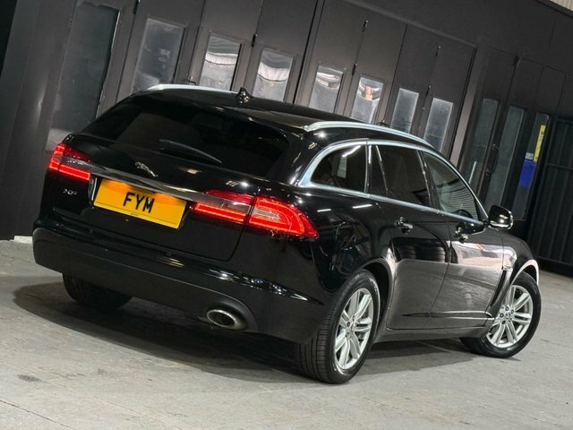 Jaguar XF 2.2D 200 Luxury Red #43