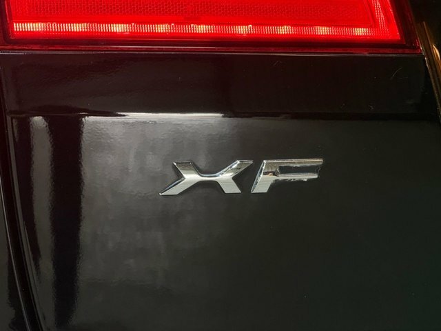 Jaguar XF 2.2D 200 Luxury Red #7