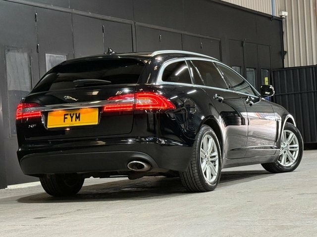 Jaguar XF 2.2D 200 Luxury Red #42