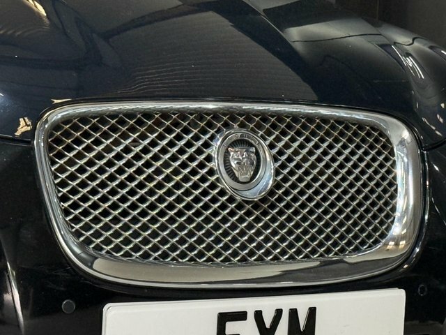 Jaguar XF 2.2D 200 Luxury Red #27