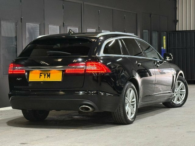 Jaguar XF 2.2D 200 Luxury Red #39