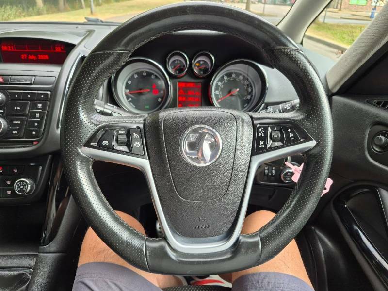 Vauxhall Zafira 1.4T Sri - 2015 15 Red #6