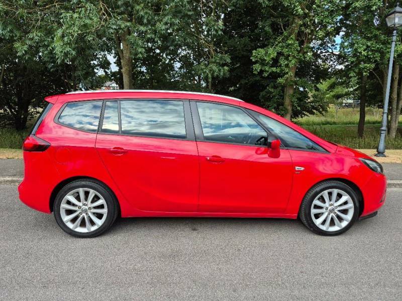 Vauxhall Zafira 1.4T Sri - 2015 15 Red #3