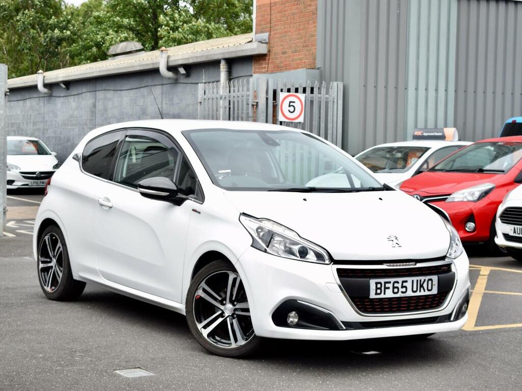 Peugeot 208 Hatchback 1.2 Puretech Gt Line Eat Euro 6 Ss White