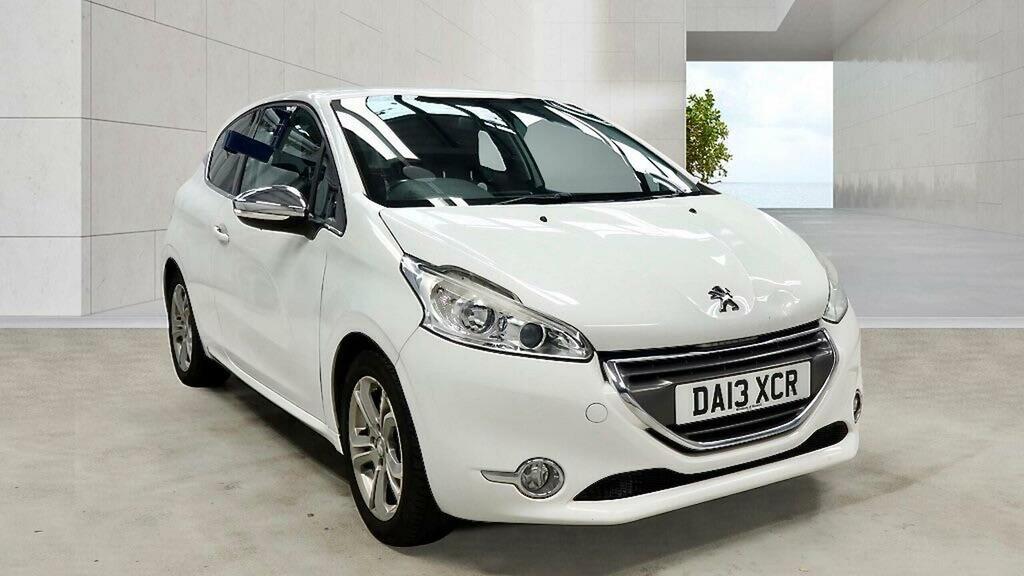 Peugeot 208 1.2 Vti Allure Euro 5 White