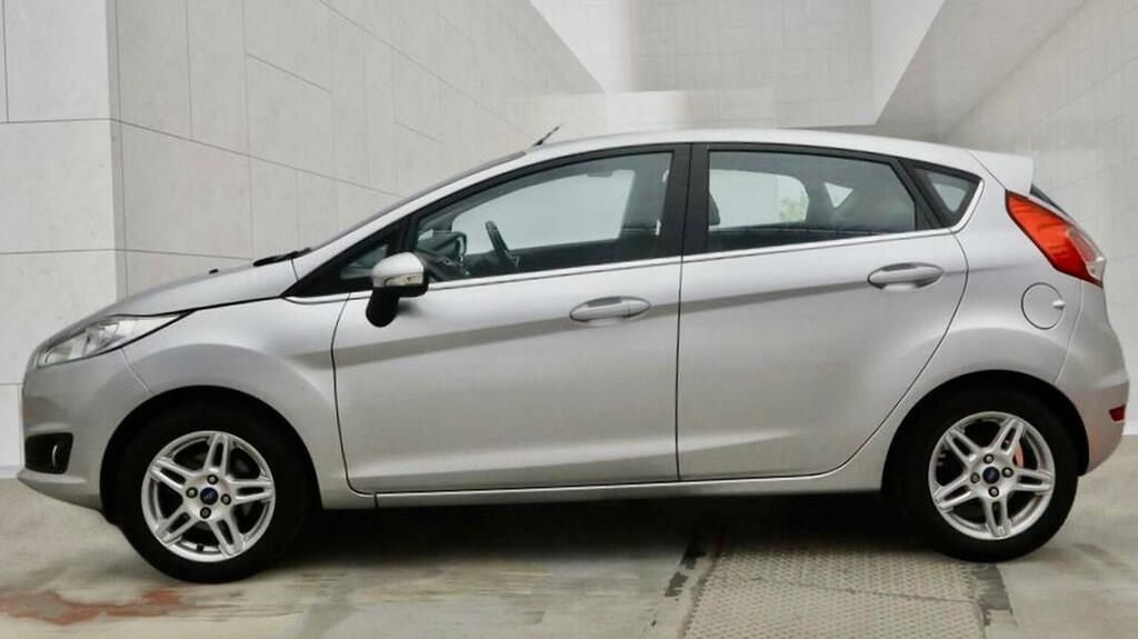 Ford Fiesta 1.25 Zetec Euro 5 Silver #4