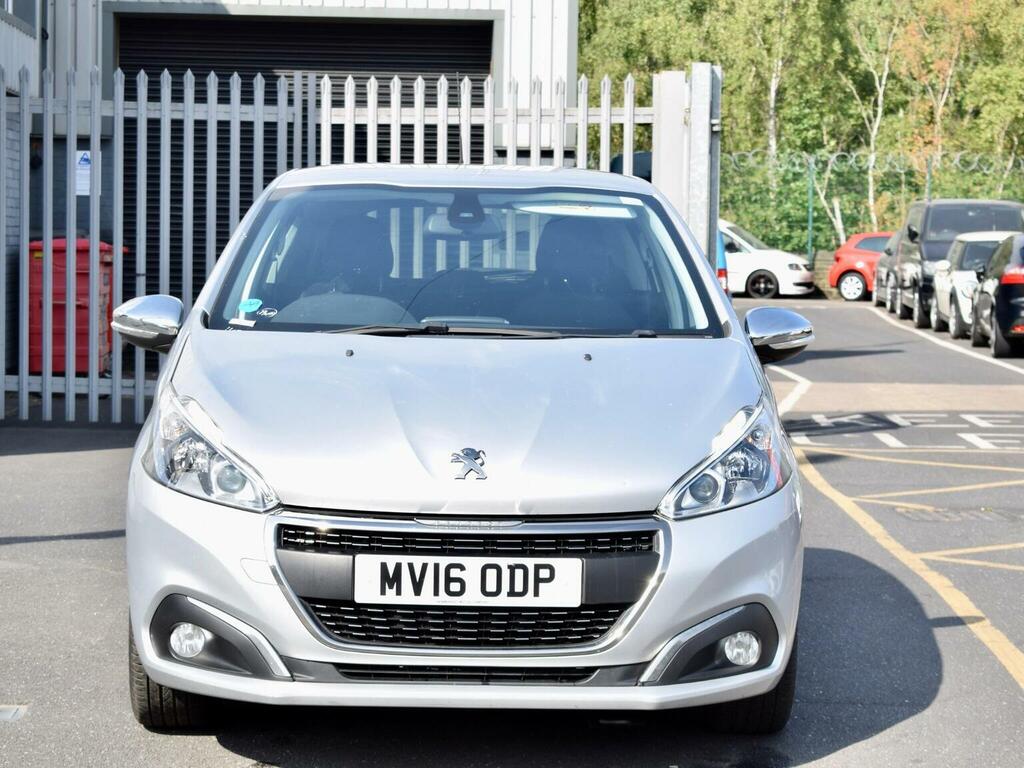 Peugeot 208 Hatchback 1.2 Puretech Allure Eat Euro 6 Ss MV16ODP Silver #2