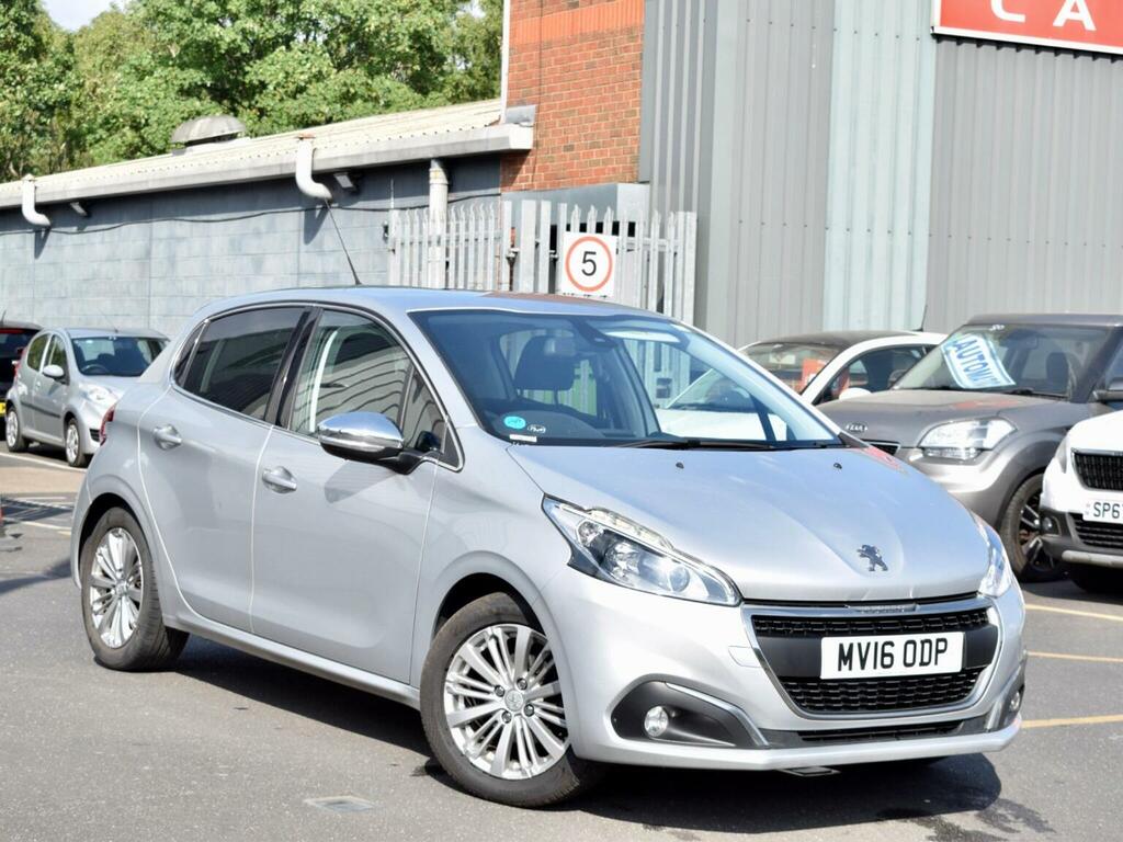 Peugeot 208 Hatchback 1.2 Puretech Allure Eat Euro 6 Ss MV16ODP Silver