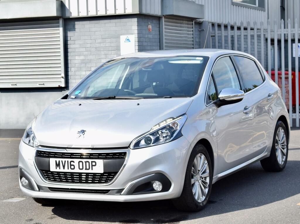 Peugeot 208 Hatchback 1.2 Puretech Allure Eat Euro 6 Ss MV16ODP Silver #3
