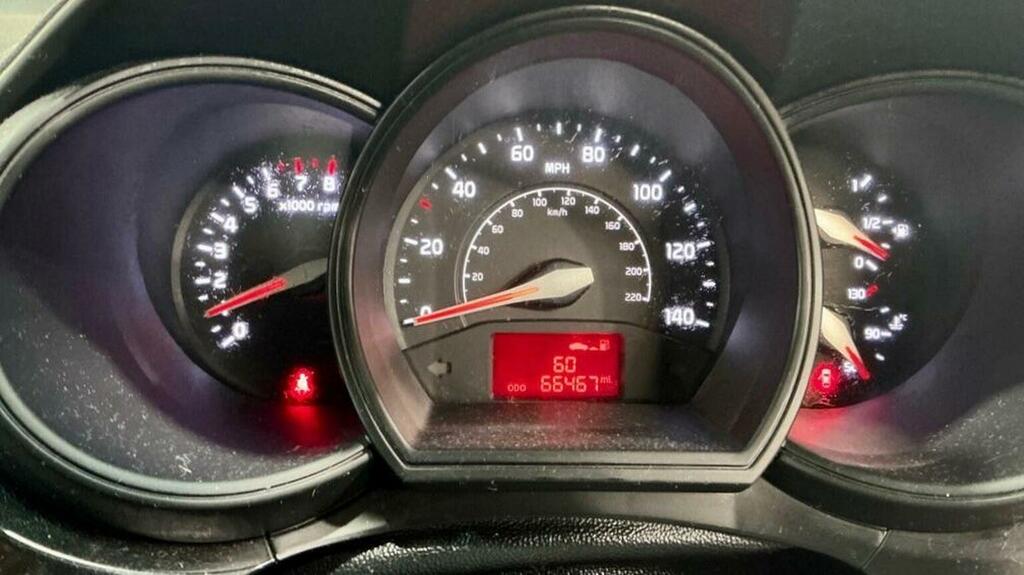 Kia RIO 1.25 Sr7 White #9