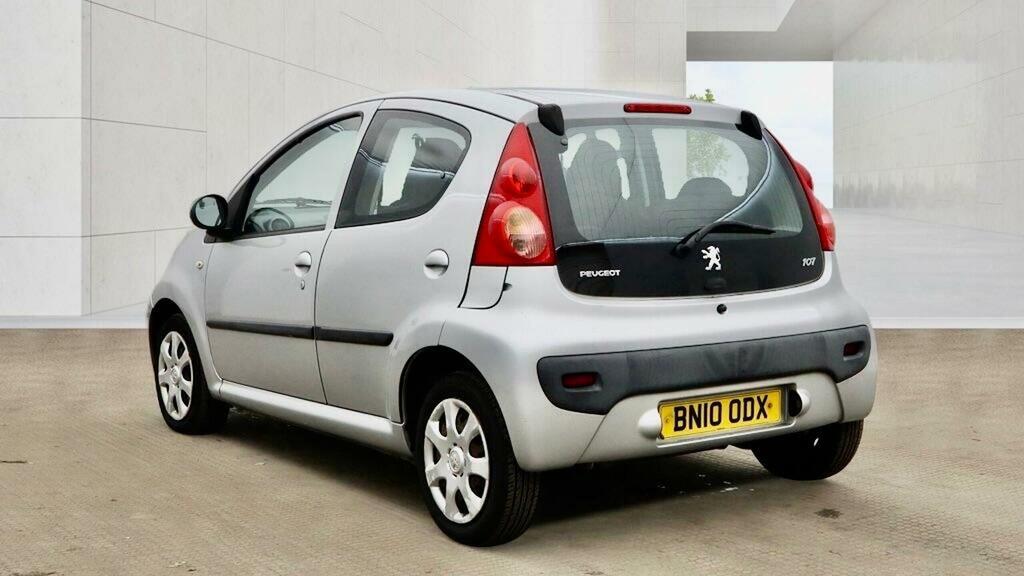 Peugeot 107 1.0 12V Urban 2 Tronic Euro 4 Silver #5