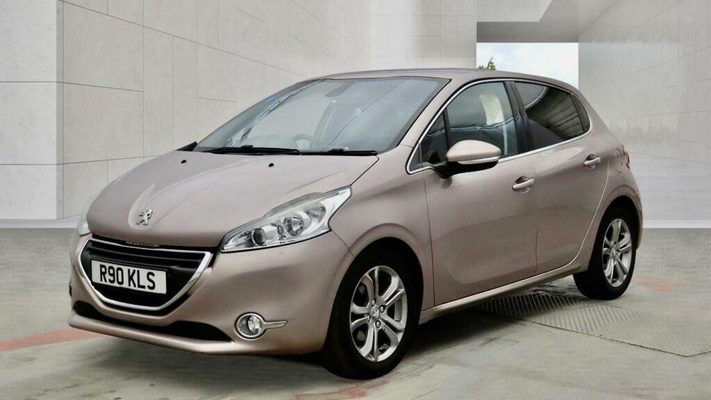 Peugeot 208 1.6 Vti Allure Euro 5 Pink #3