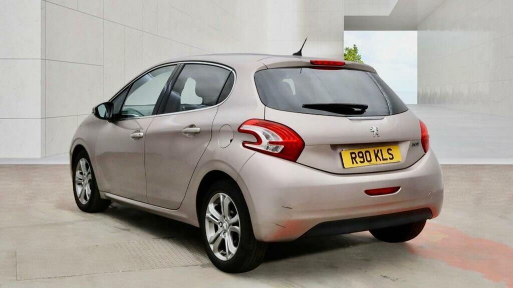 Peugeot 208 1.6 Vti Allure Euro 5 Pink #5