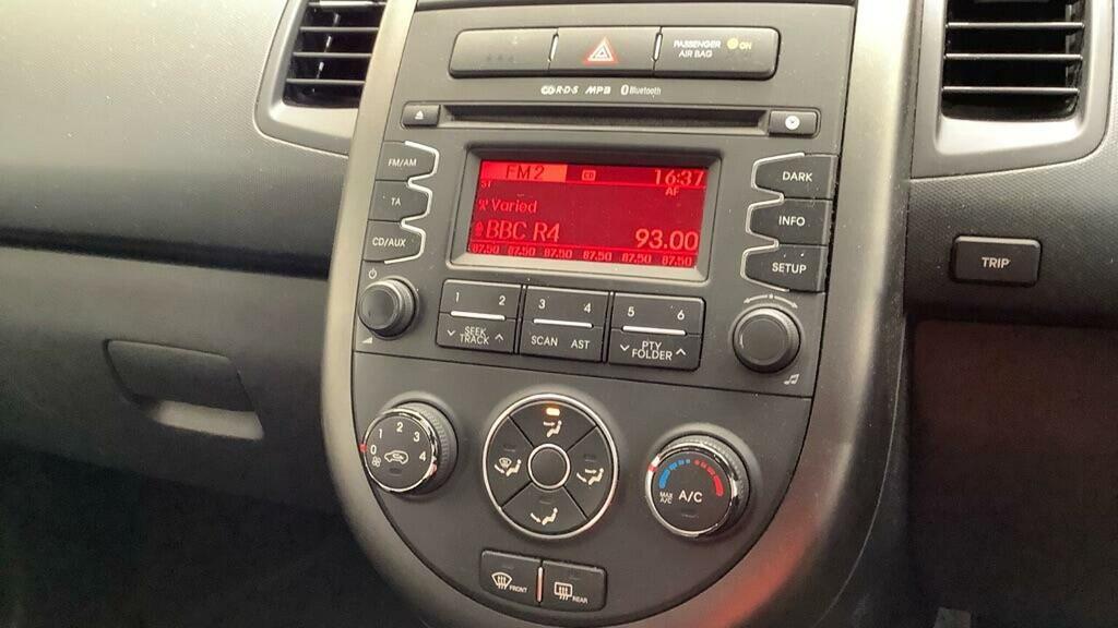 Kia Soul Diesel Black #11