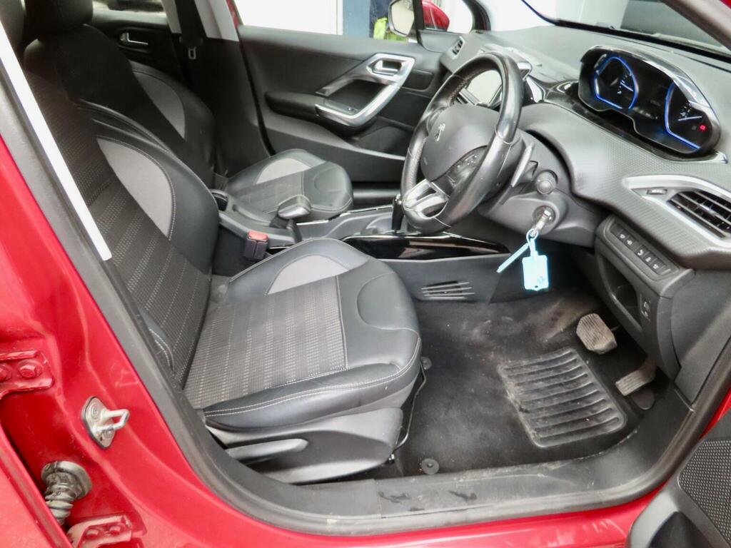 Peugeot 2008 Suv 1.2 Puretech Allure Etg Euro 6 Ss 2016 Red #4