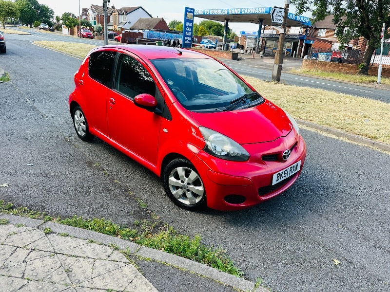 Toyota Aygo 1.0 Vvt-i Go Hatchback Red