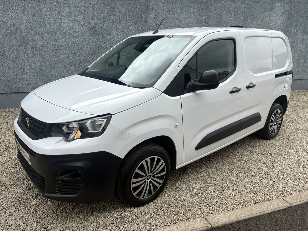 Peugeot Partner Panel Van 1.5 Partner Standard 1000 Professional P AF23DHV White #4