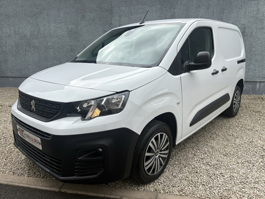 Peugeot Partner Panel Van 1.5 Partner Standard 1000 Professional P AF23DHV White #2