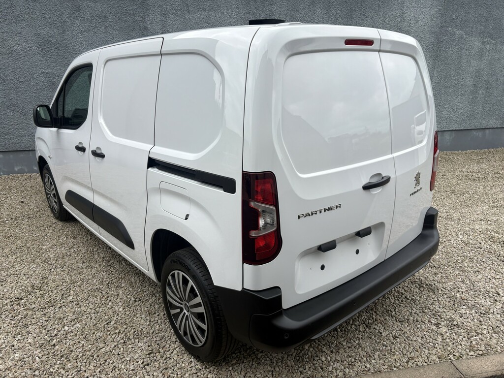 Peugeot Partner Panel Van 1.5 Partner Standard 1000 Professional P AF23DHV White #5
