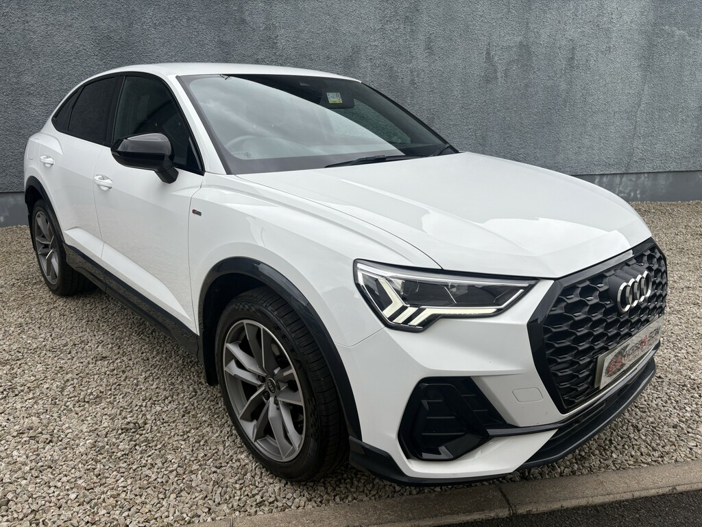 Audi Q3 Suv 1.5 Tfsi 35 Black Edition Sportback 202323 DE23OPW White