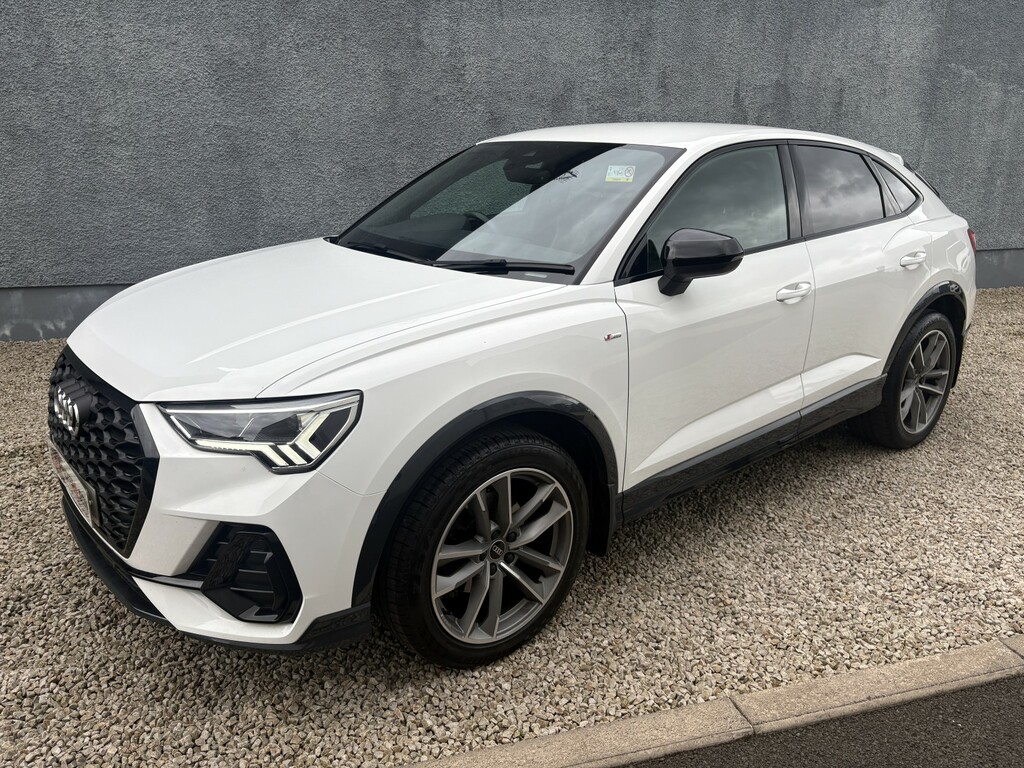 Audi Q3 Suv 1.5 Tfsi 35 Black Edition Sportback 202323 DE23OPW White #4