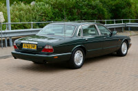 Daimler XJ Series 4.0 V8 Super Lwb Saloon Red #36