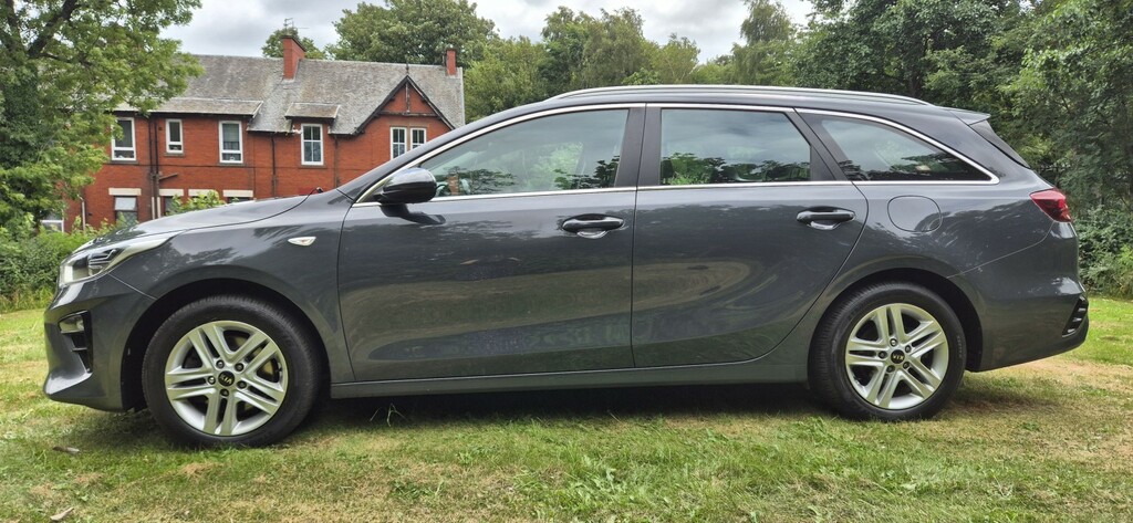 Kia Ceed Estate 1.6 Crdi 2 Nav 2020 RV20KNA Grey #2