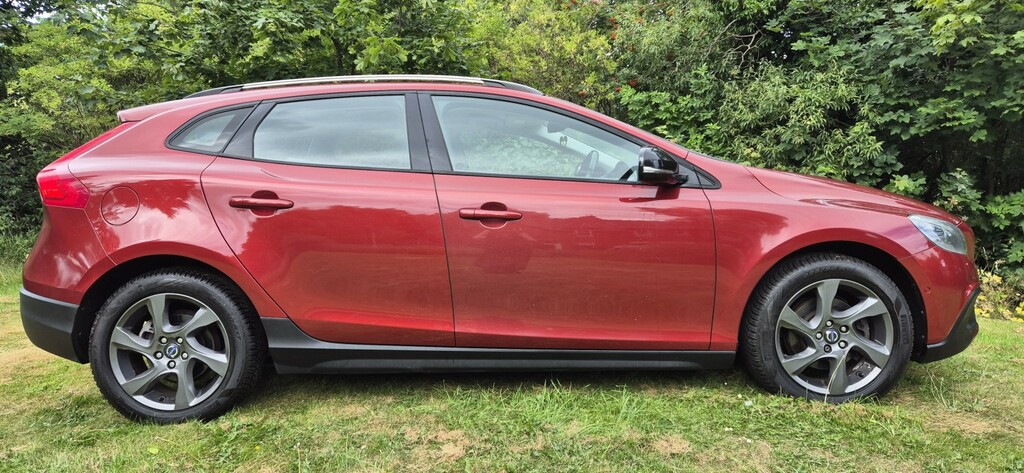 Volvo V40 Cross Country Hatchback 1.6 D2 Lux 2014 SV64MKC Red #6