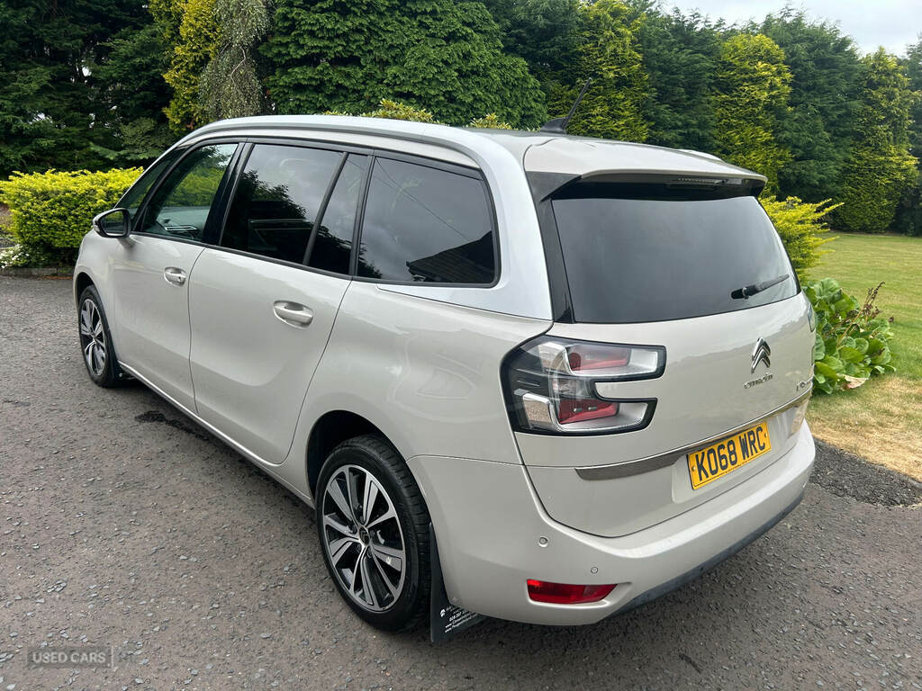 Citroen Grand C4 SpaceTourer 1.5 Bluehdi 130 Flair KO68WRC Brown #5