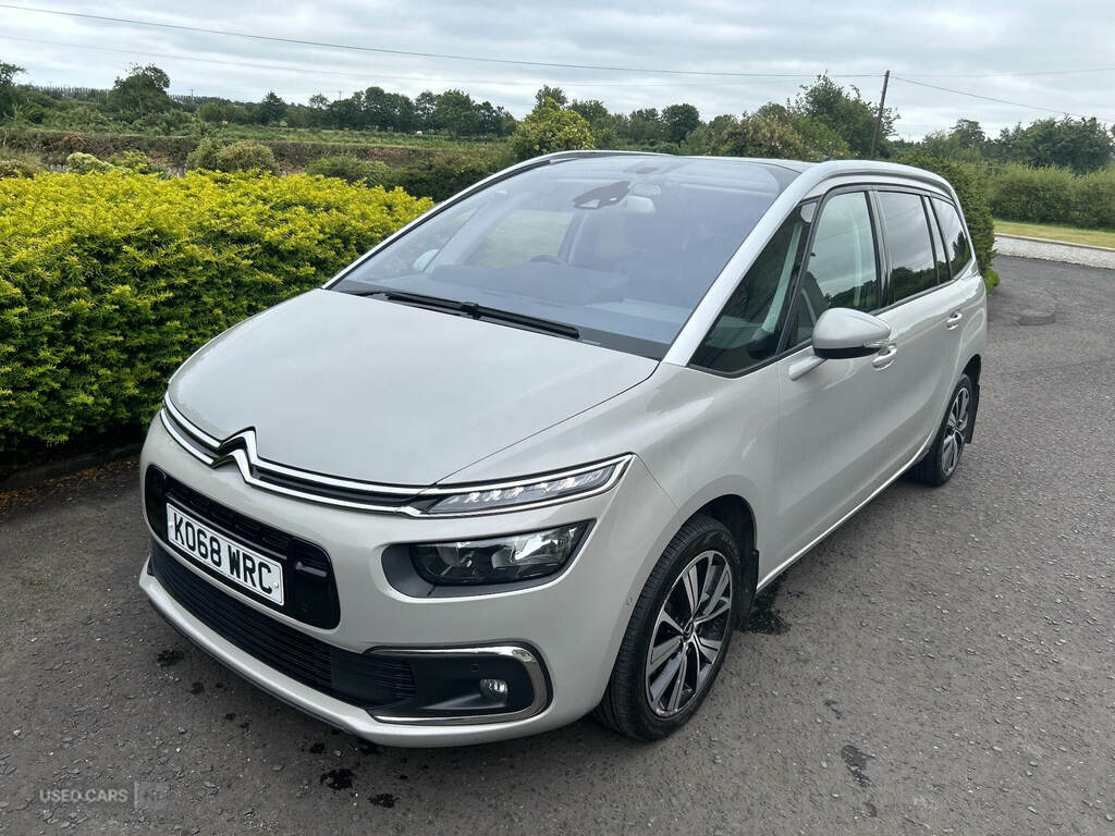 Citroen Grand C4 SpaceTourer 1.5 Bluehdi 130 Flair KO68WRC Brown #2