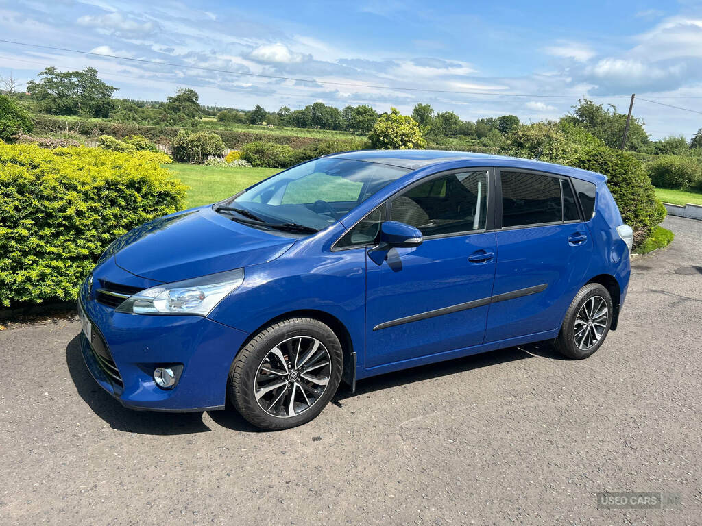Toyota Verso 1.6 D-4d Design Blue #6