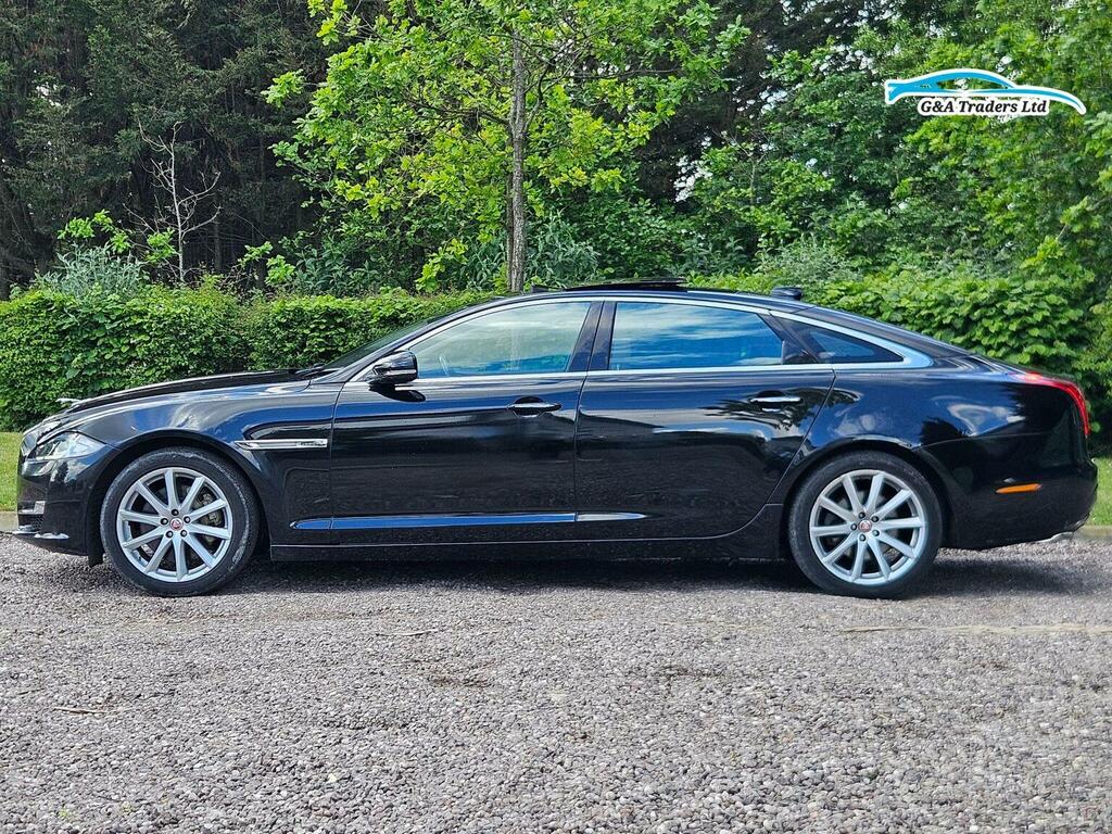 Jaguar XJ 3.0D V6 Luxury Euro 6 Ss Lwb LJ65HFX Black #4
