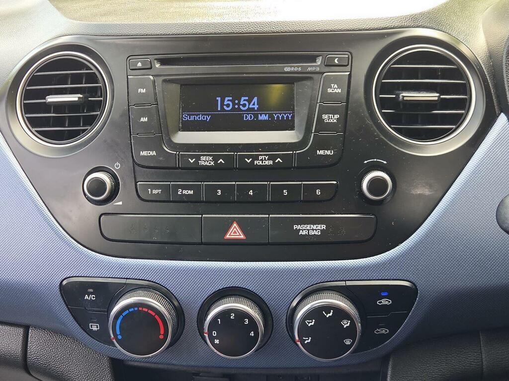 Hyundai I10 1.2 Se Hatchback Euro 5 87 Ps Blue #17