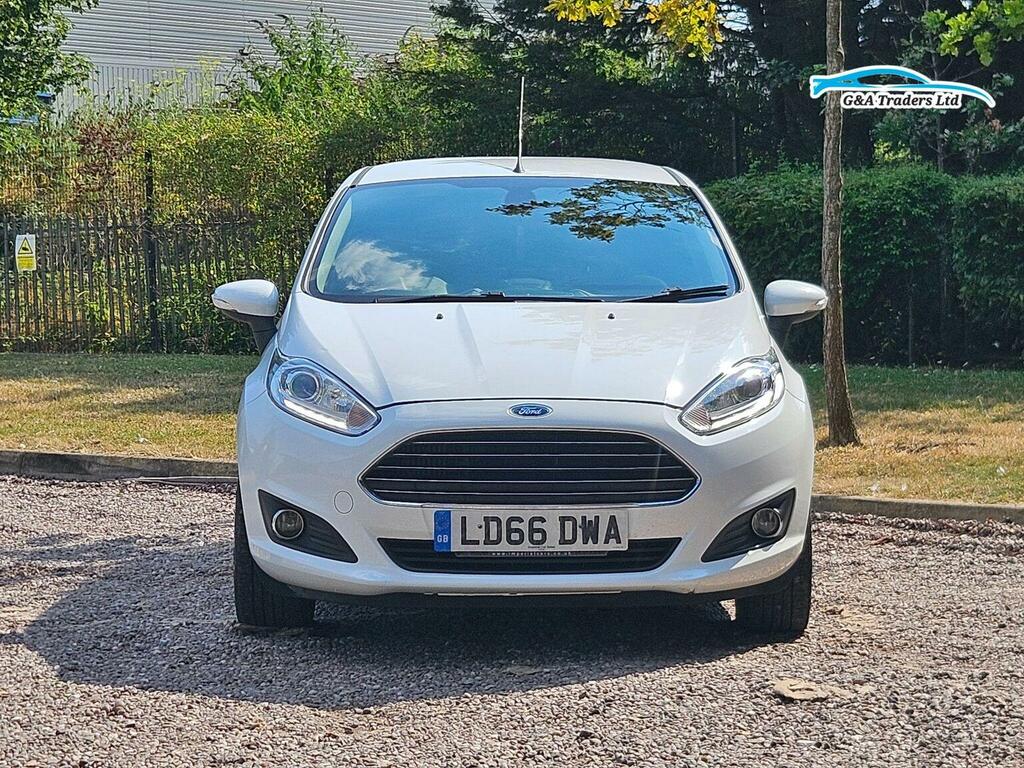 Ford Fiesta 1.0T Ecoboost Titanium Euro 6 Ss 201666 White #2