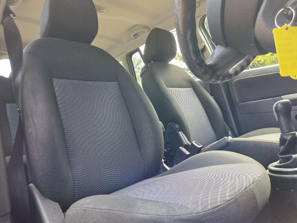 Ford Fusion Zetec 5-Door Grey #10
