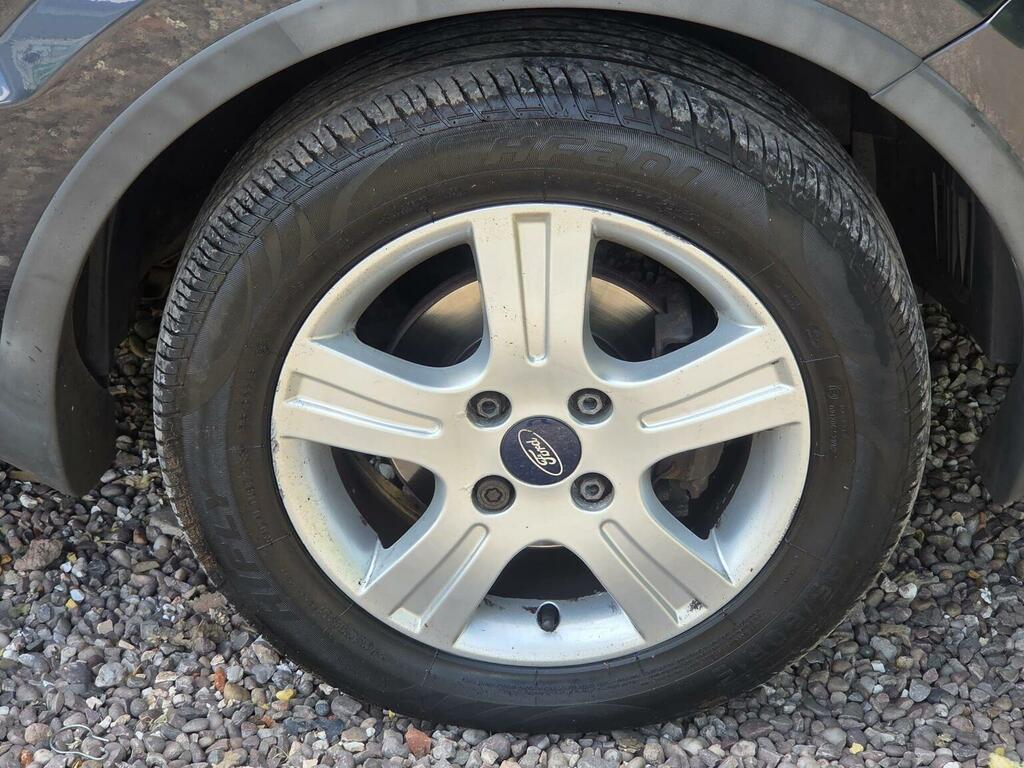 Ford Fusion Zetec 5-Door Grey #31