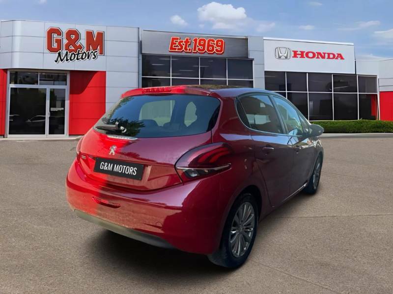 Peugeot 208 1.2 Puretech 82 Signature Start Stop Red #5