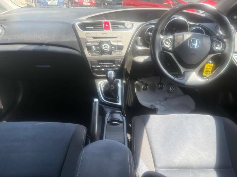 Honda Civic 1.8 I-vtec Sr Tourer Black #16