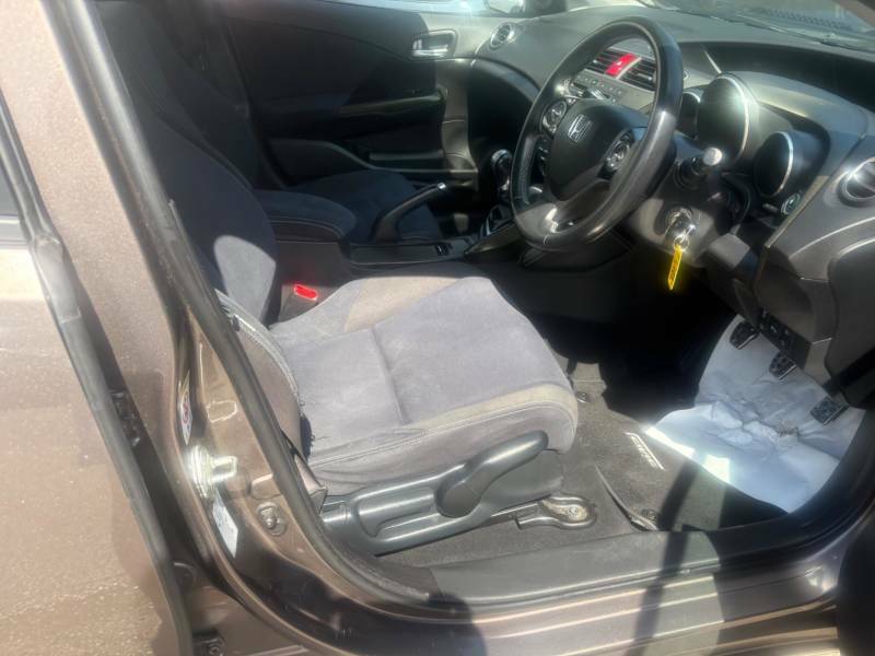 Honda Civic 1.8 I-vtec Sr Tourer Black #18