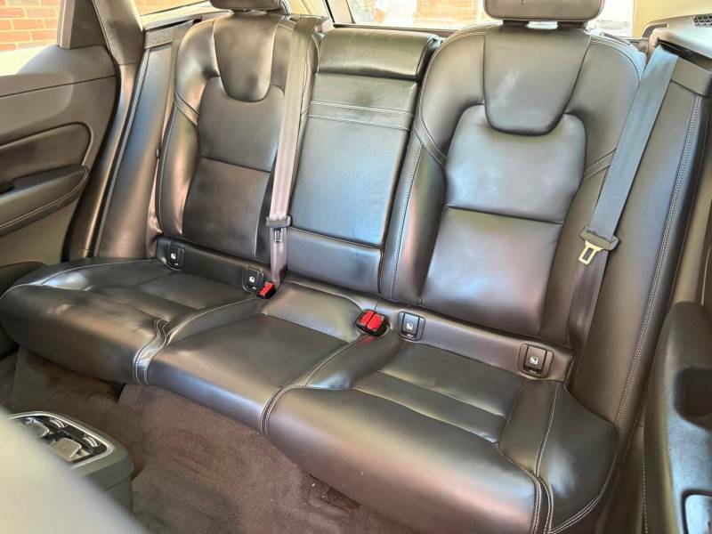 Volvo XC60 2.0 B4d Momentum Grey #16