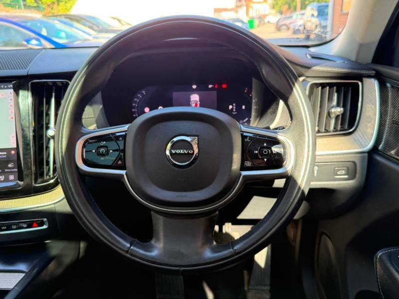 Volvo XC60 2.0 B4d Momentum Grey #31